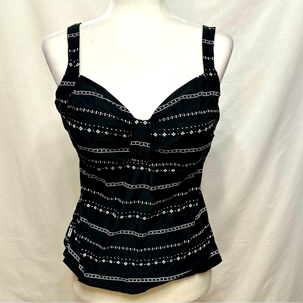 Black and white tankini top